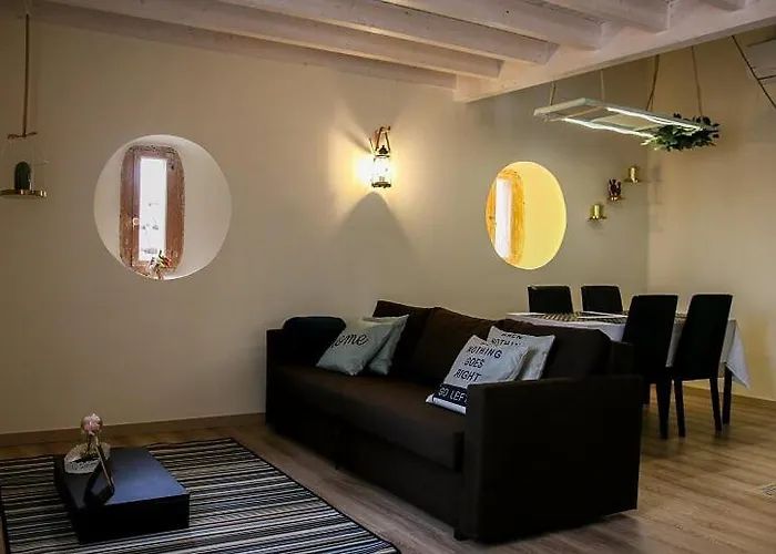 Alojamento de Acomodação e Pequeno-almoço Quebra Costas