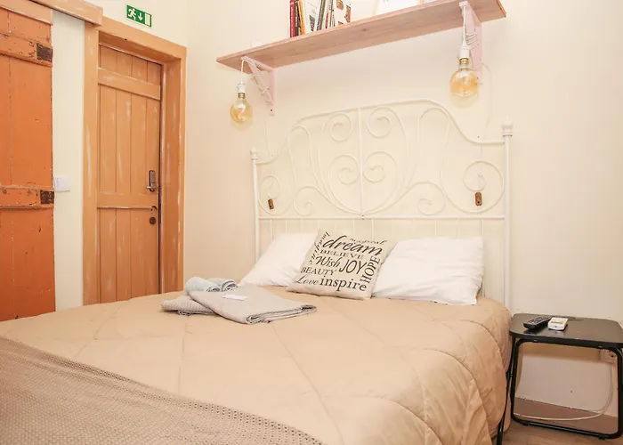 Quebra Costas Alojamento de Acomodação e Pequeno-almoço