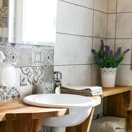 Alojamento de Acomodação e Pequeno-almoço Quebra Costas Torres Vedras